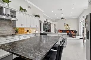 1488 Lantana Ct, Weston, FL 33326 - Photo 14