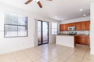 4638 NW 59th St, Tamarac, FL 33319 - Photo 4