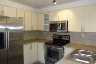 452 NE 210th Cir Terrace, Miami, FL 33179 - Photo 10