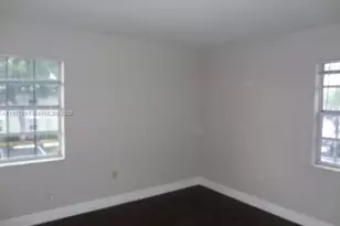 452 NE 210th Cir Terrace, Miami, FL 33179 - Photo 14