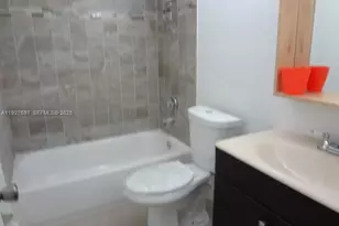 452 NE 210th Cir Terrace, Miami, FL 33179 - Photo 18