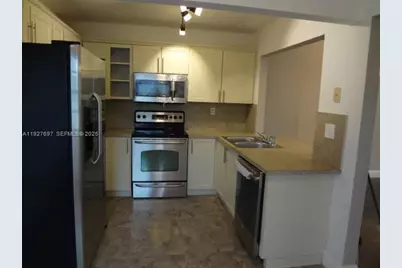 452 NE 210th Circle Ter #2037, Miami, FL 33179 - Photo 20