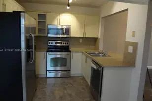 452 NE 210th Cir Terrace, Miami, FL 33179 - Photo 20