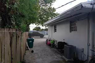 3171 NW 28th St, Miami, FL 33142 - Photo 6