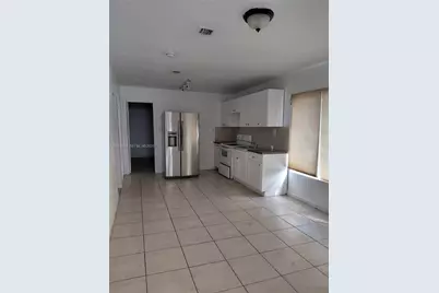 3171 NW 28th St #1, Miami, FL 33142 - Photo 8