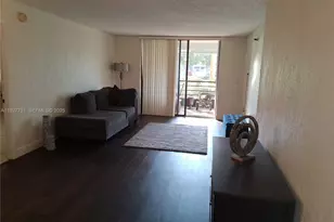 1000 St Charles Pl, Pembroke Pines, FL 33026 - Photo 6