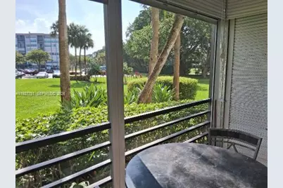 1000 Saint Charles Pl #L2, Pembroke Pines, FL 33026 - Photo 20