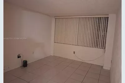 1000 Saint Charles Pl #L2, Pembroke Pines, FL 33026 - Photo 12
