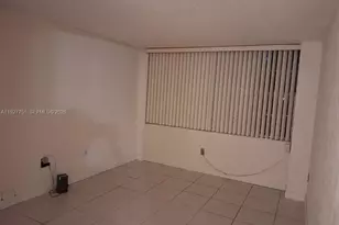1000 St Charles Pl, Pembroke Pines, FL 33026 - Photo 12