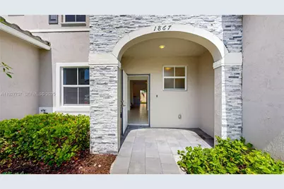 1867 SE 26th Ter, Homestead, FL 33035 - Photo 4