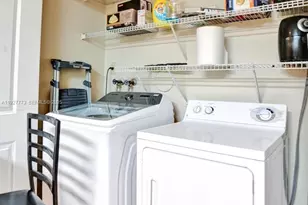 251 W Hemingway Cir, Margate, FL 33063 - Photo 16