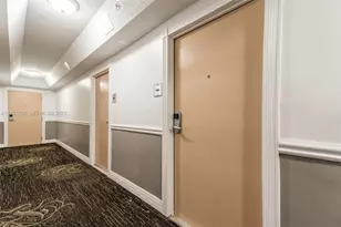 19201 Collins Ave, Sunny Isles Beach, FL 33160 - Photo 4