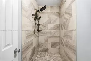 1077 Summer Lakes Dr, Orlando, FL 32835 - Photo 24