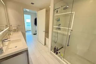 2000 Metropica Wy, Sunrise, FL 33323 - Photo 18