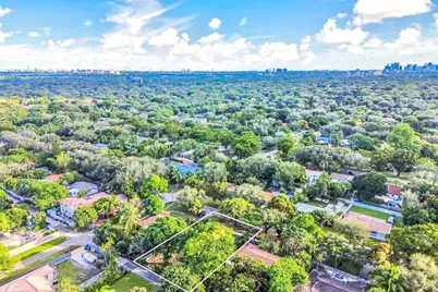 113 NW 107th St, Miami Shores, FL 33168 - Photo 6