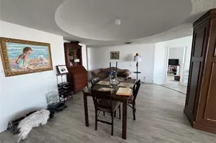 905 Brickell Bay Dr, Miami, FL 33131 - Photo 14