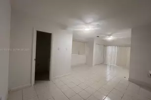 8220 SW 29th St, Miami, FL 33155 - Photo 6