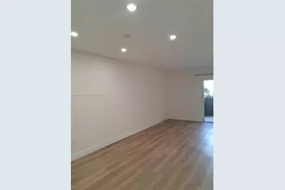 8325 SW 72nd Ave #308C, Miami, FL 33143 - Photo 4