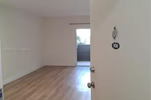 8325 SW 72nd Ave, Miami, FL 33143 - Photo 2