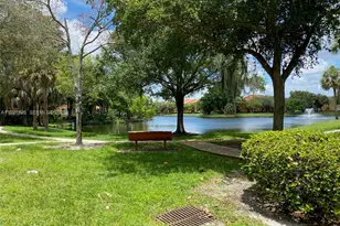 8000 N Nob Hill Rd, Tamarac, FL 33321 - Photo 14