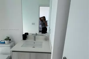 480 NE 31st St, Miami, FL 33137 - Photo 10