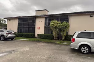 855 NE 209th St, Miami, FL 33179 - Photo 2