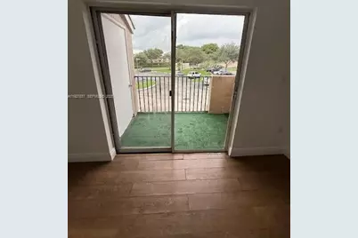 1971 NW 96th Ter #9G, Pembroke Pines, FL 33024 - Photo 14