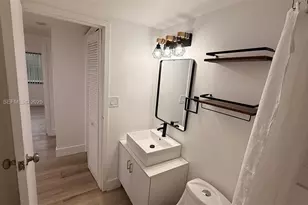 5845 Washington St, Hollywood, FL 33023 - Photo 6