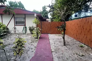 1581 NE 117th St, Miami, FL 33161 - Photo 4