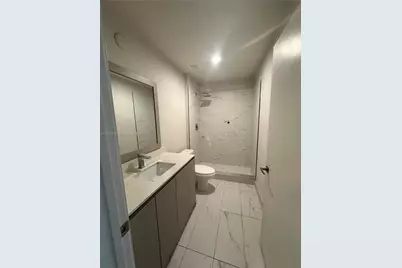 2555 NE 193rd St #2116, Miami, FL 33180 - Photo 8