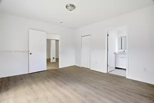 465 NE 165th St, Miami, FL 33162 - Photo 12