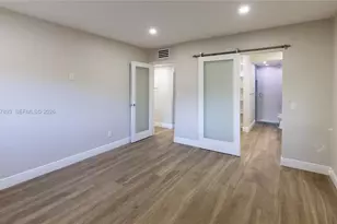 6855 Edgewater Dr, Coral Gables, FL 33133 - Photo 22