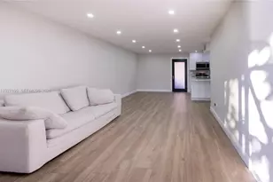 6855 Edgewater Dr, Coral Gables, FL 33133 - Photo 10