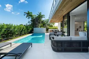 8935 Froude Ave, Surfside, FL 33154 - Photo 22