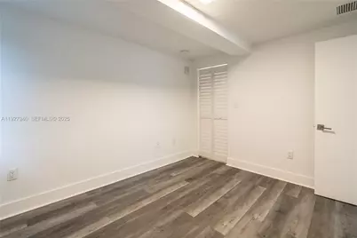 1985 Bay Dr #109, Miami Beach, FL 33141 - Photo 10