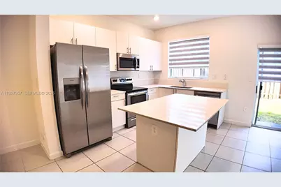1668 SE 26th Ter #1668, Homestead, FL 33035 - Photo 12