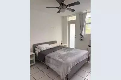 335 Collins Ave #302, Miami Beach, FL 33139 - Photo 10