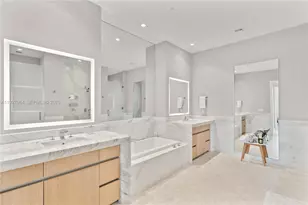 2821 S Bayshore Dr, Miami, FL 33133 - Photo 18