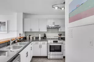 1401 Bay Rd, Miami Beach, FL 33139 - Photo 8