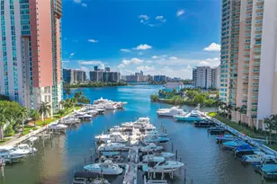 3370 Hidden Bay Dr, Aventura, FL 33180 - Photo 48