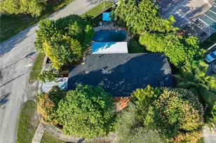 111 NE 175th St, North Miami Beach, FL 33162 - Photo 28