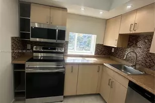 250 180th Dr, Sunny Isles Beach, FL 33160 - Photo 4