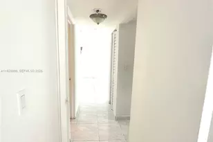 250 180th Dr, Sunny Isles Beach, FL 33160 - Photo 20