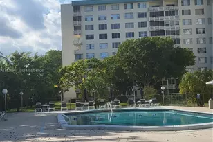 4330 Hillcrest Dr, Hollywood, FL 33021 - Photo 20