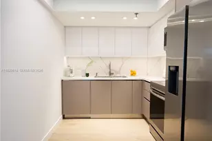 20505 E Country Club Dr, Aventura, FL 33180 - Photo 10