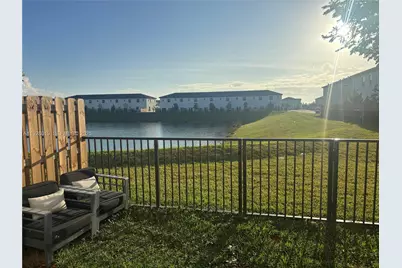 2833 SE 25th Ave #2833, Homestead, FL 33035 - Photo 2