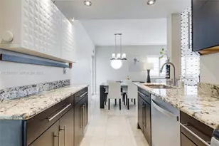 1110 Venetian Way, Miami, FL 33139 - Photo 18