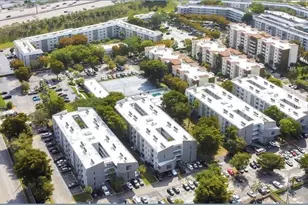 10820 SW 200th Dr, Cutler Bay, FL 33157 - Photo 2