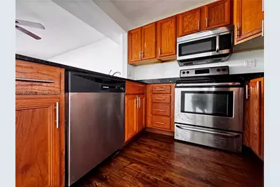 833 West Ave #302, Miami Beach, FL 33139 - Photo 8