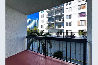 833 West Ave #302, Miami Beach, FL 33139 - Photo 16